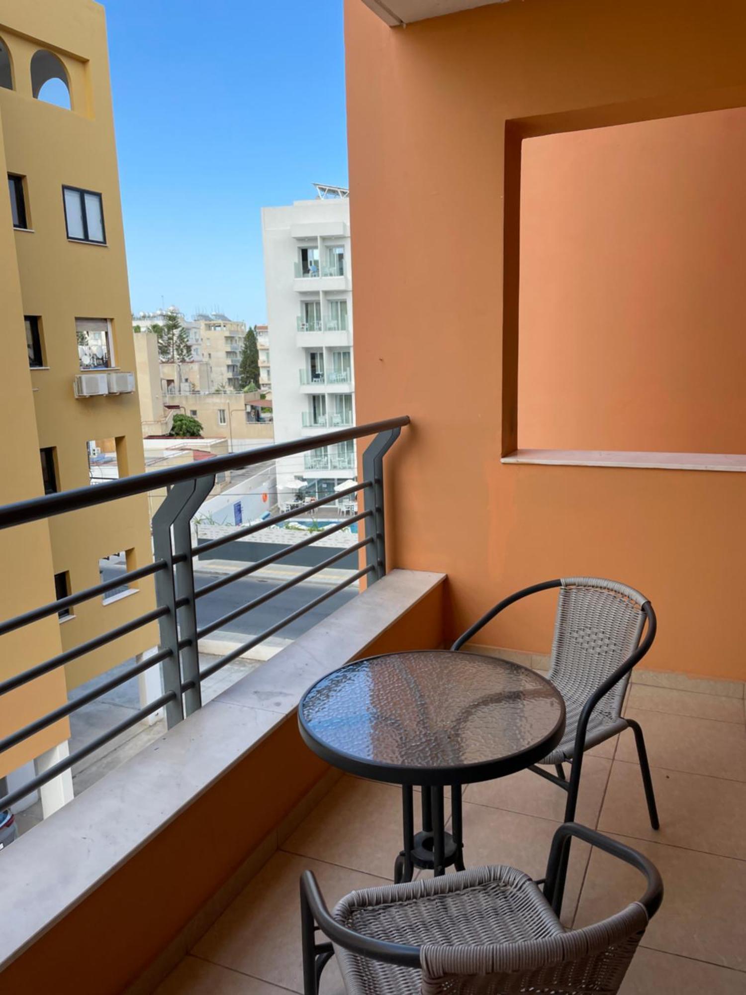 Vip Resort Apartment On Makenzie Beach Larnaca Exterior photo